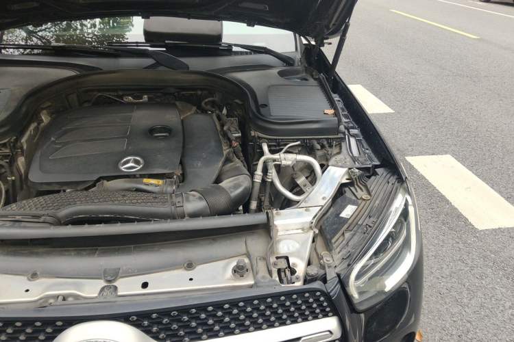 Used Mercedes-Benz GLC 2020 Facelift GLC 260 L 4MATIC Luxury Edition Engine Bay Left