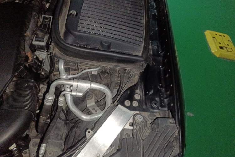 Used Mercedes-Benz GLC 2020 GLC 300 L 4MATIC Luxury Model Engine Bay Left