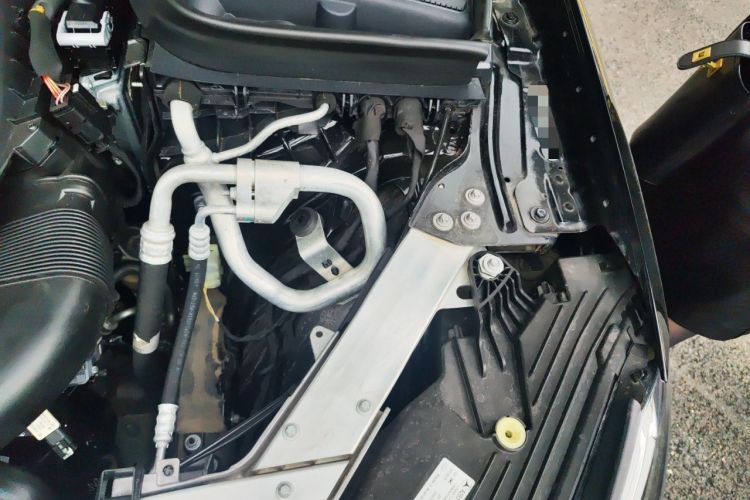 Used Mercedes-Benz GLC 2020 Facelift GLC 260 L 4MATIC Luxury Edition Engine Bay Left