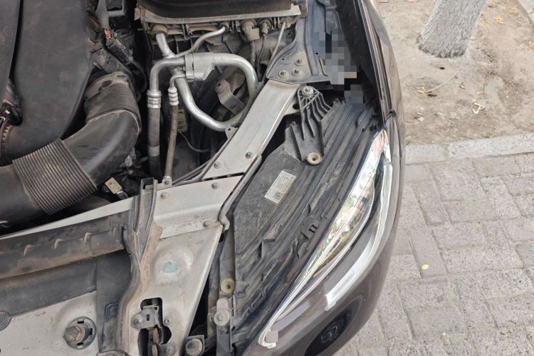 Used Mercedes-Benz GLC 2020 GLC 260 L 4MATIC Luxury Model Engine Bay Left