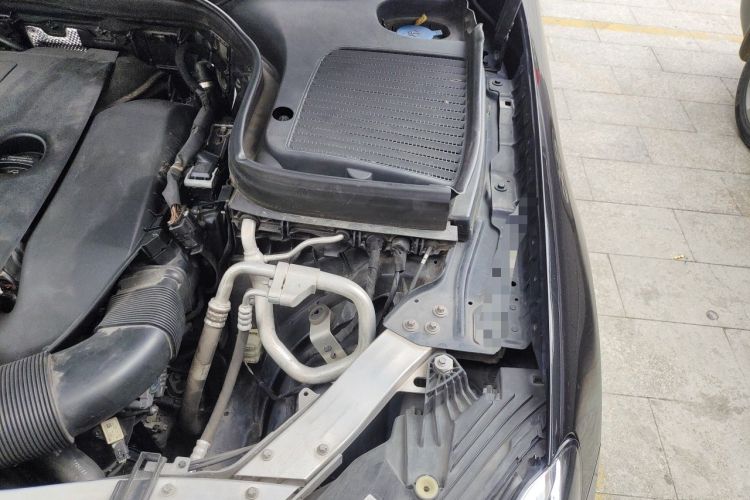Used Mercedes-Benz GLC 2020 Facelift GLC 260 L 4MATIC Luxury Edition Engine Bay Left
