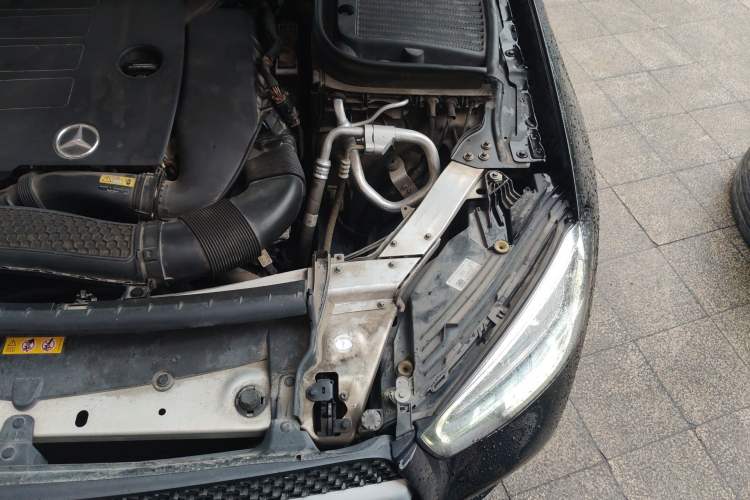 Used Mercedes-Benz GLC 2020 Facelift GLC 300 L 4MATIC Dynamic Edition Engine Bay Left