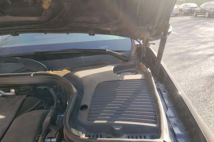Used Mercedes-Benz GLC 2020 GLC 300 L 4MATIC Dynamic Edition Engine Bay Left