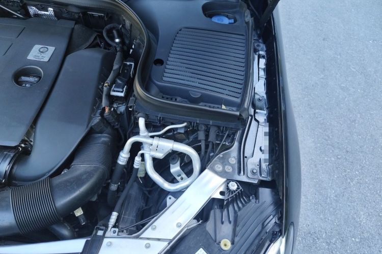 Used Mercedes-Benz GLC 2020 Facelifted GLC 300 L 4MATIC AMG-Line Engine Bay Left