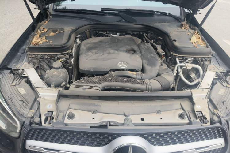 Used Mercedes-Benz GLC 2020 Facelift GLC 260 L 4MATIC Luxury Edition Engine Bay