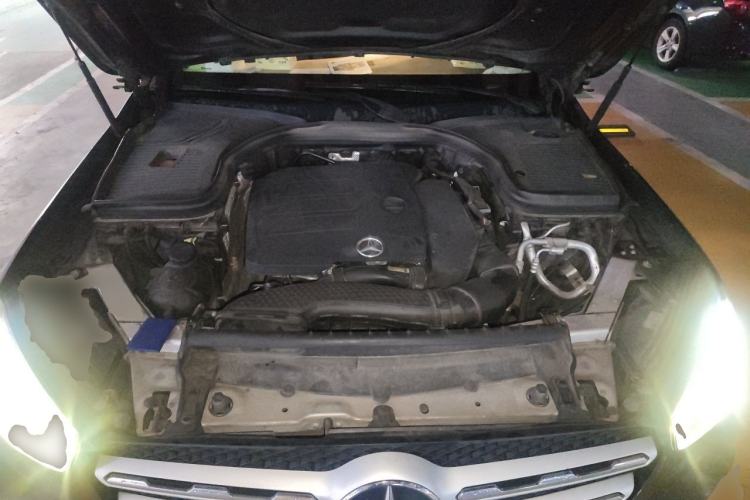 Used Mercedes-Benz GLC 2020 GLC 260 L 4MATIC Dynamic Model Engine Bay
