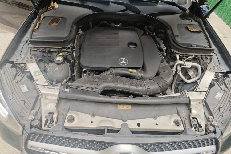 Used Mercedes-Benz GLC 2020 GLC 300 L 4MATIC Luxury Model Engine Bay
