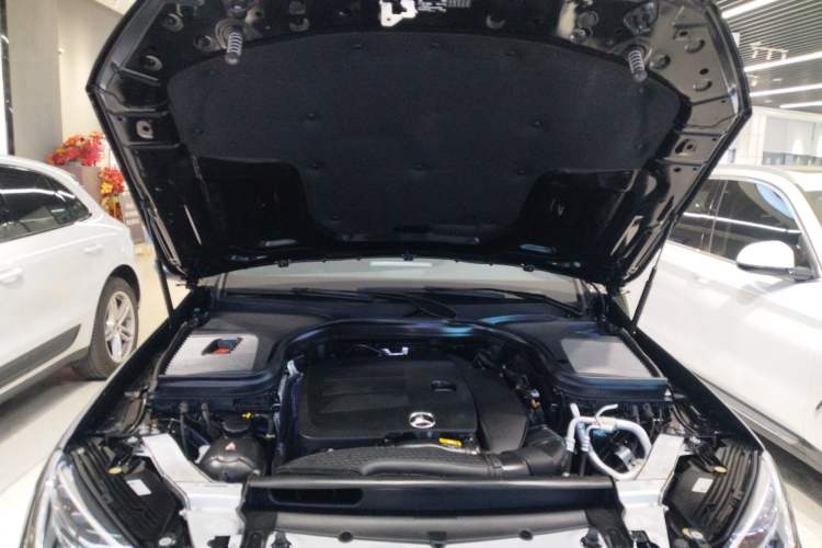 Used Mercedes-Benz GLC 2020 Facelift GLC 260 L 4MATIC Luxury Edition Engine Bay