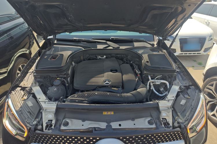 Used Mercedes-Benz GLC 2020 GLC 300 L 4MATIC Dynamic Edition Engine Bay