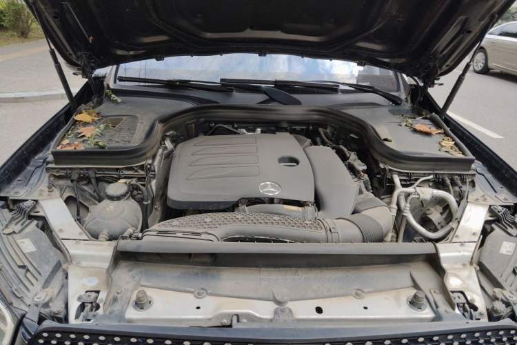 Used Mercedes-Benz GLC 2020 Facelift GLC 260 L 4MATIC Luxury Edition Engine Bay