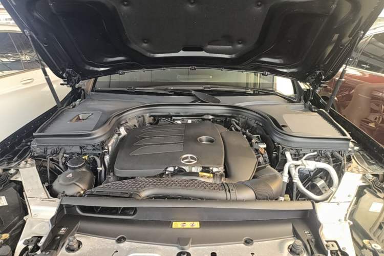 Used Mercedes-Benz GLC 2020 Facelifted GLC 300 L 4MATIC Luxury Edition Engine Bay