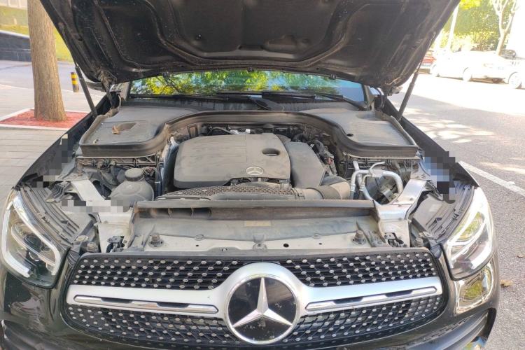 Used Mercedes-Benz GLC 2020 GLC 300 L 4MATIC Dynamic Edition Engine Bay
