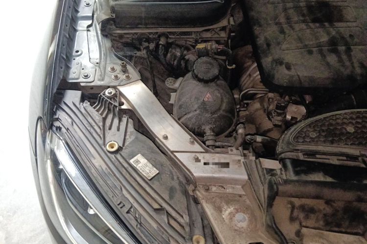 Used Mercedes-Benz GLC 2020 GLC 260 L 4MATIC Dynamic Model Engine Bay Right