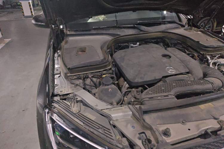 Used Mercedes-Benz GLC 2020 GLC 260 L 4MATIC Dynamic Model Engine Bay Right