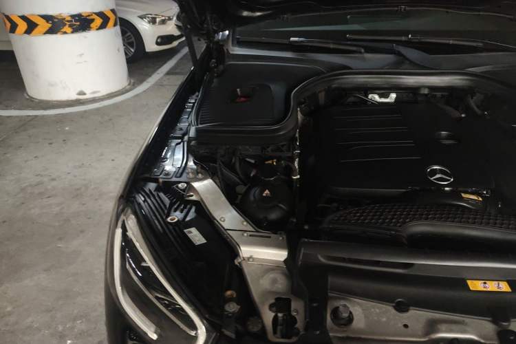 Used Mercedes-Benz GLC 2020 GLC 260 L 4MATIC Luxury Model Engine Bay Right