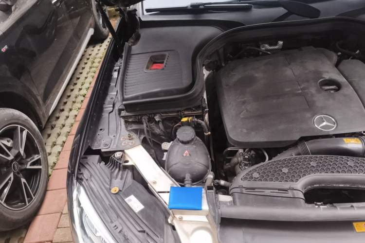 Used Mercedes-Benz GLC 2020 GLC 260 L 4MATIC Luxury Model Engine Bay Right