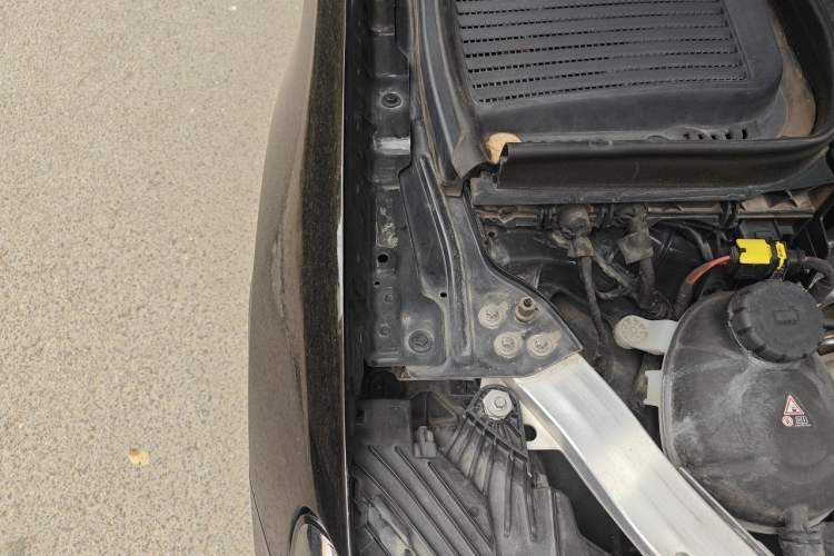 Used Mercedes-Benz GLC 2020 GLC 260 L 4MATIC Dynamic Model Engine Bay Right
