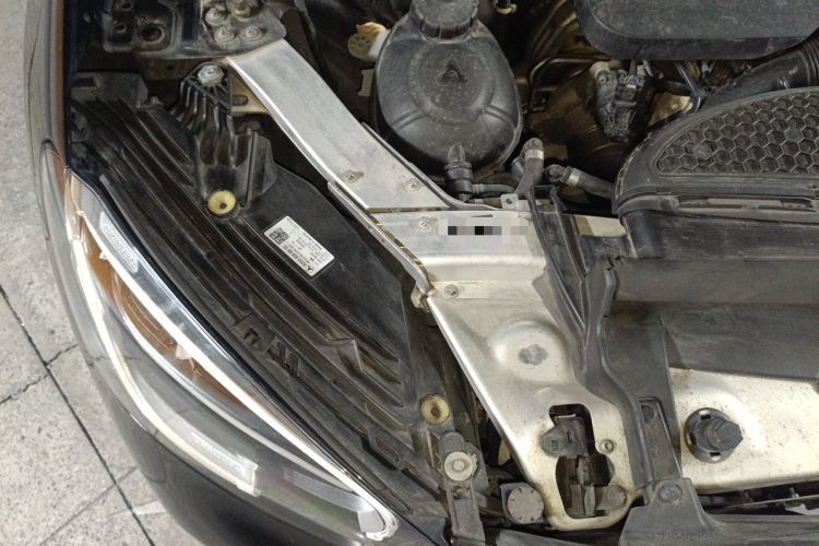 Used Mercedes-Benz GLC 2020 GLC 260 L 4MATIC Luxury Model Engine Bay Right