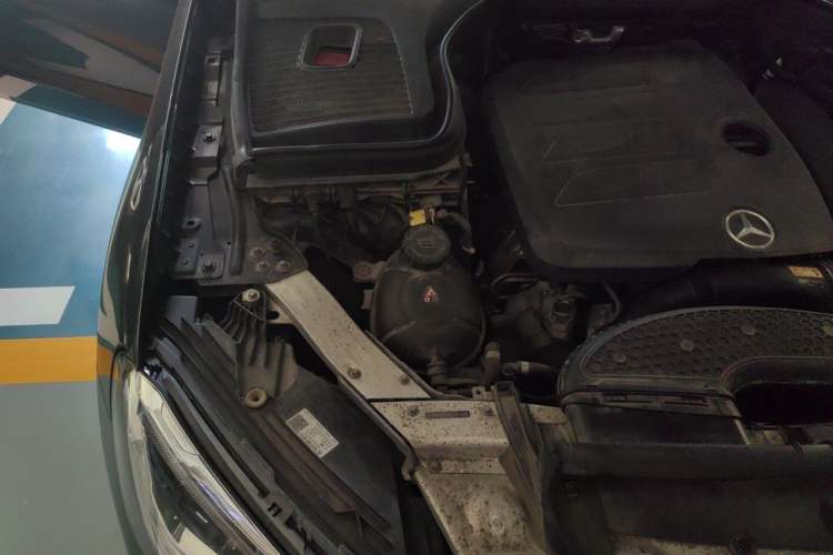 Used Mercedes-Benz GLC 2020 GLC 300 L 4MATIC Luxury Model Engine Bay Right
