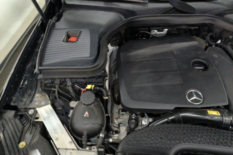 Used Mercedes-Benz GLC 2020 GLC 260 L 4MATIC Luxury Model Engine Bay Right