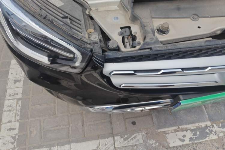Used Mercedes-Benz GLC 2020 GLC 260 L 4MATIC Dynamic Model Engine Bay Right