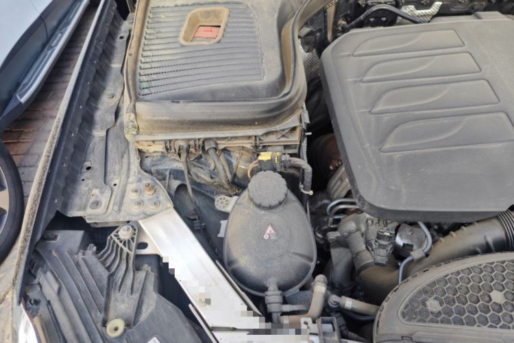 Used Mercedes-Benz GLC 2020 Facelift GLC 260 L 4MATIC Luxury Edition Engine Bay Right