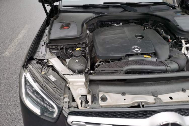 Used Mercedes-Benz GLC 2020 Facelift GLC 260 L 4MATIC Luxury Edition Engine Bay Right