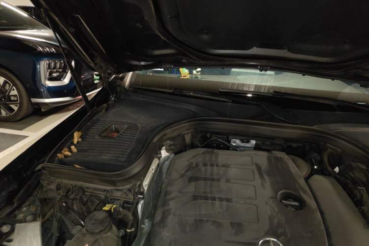 Used Mercedes-Benz GLC 2020 GLC 260 L 4MATIC Luxury Model Engine Bay Right