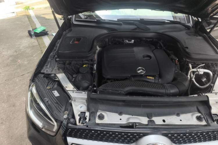 Used Mercedes-Benz GLC 2020 GLC 260 L 4MATIC Dynamic Model Engine Bay Right