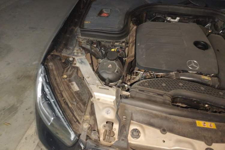Used Mercedes-Benz GLC 2020 GLC 300 L 4MATIC Luxury Model Engine Bay Right