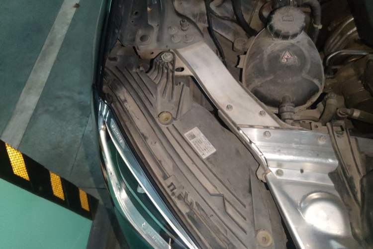Used Mercedes-Benz GLC 2020 GLC 300 L 4MATIC Dynamic Edition Engine Bay Right