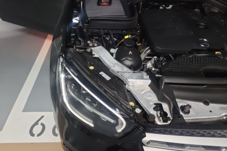 Used Mercedes-Benz GLC 2020 Facelifted GLC 260 L 4MATIC Dynamic Edition Engine Bay Right