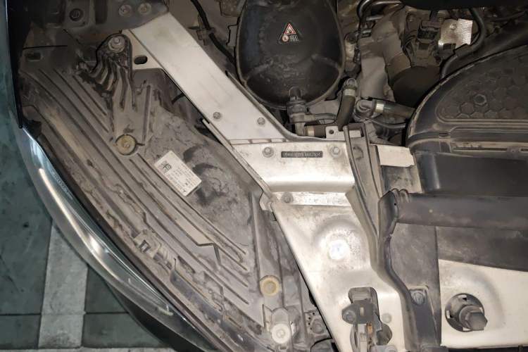 Used Mercedes-Benz GLC 2020 GLC 300 L 4MATIC Dynamic Edition Engine Bay Right