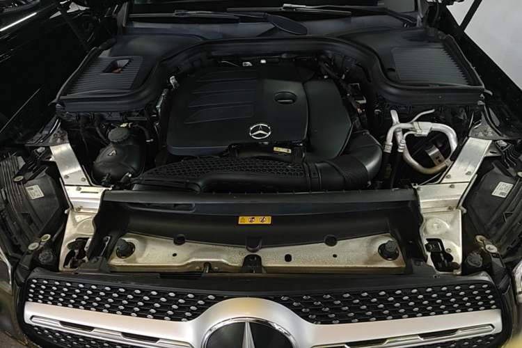 Used Mercedes-Benz GLC 2020 Facelifted GLC 260 L 4MATIC Dynamic Edition Engine Bay