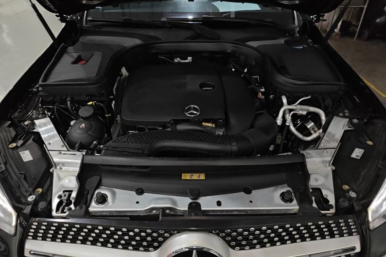 Used Mercedes-Benz GLC 2020 Facelift GLC 260 L 4MATIC Luxury Edition Engine Bay