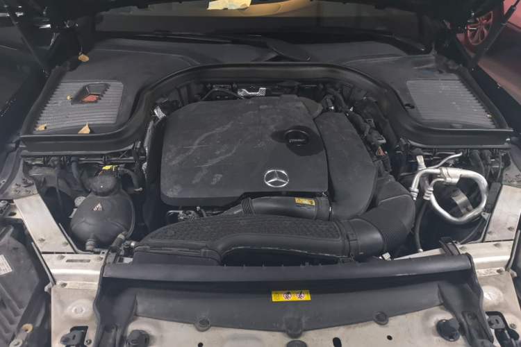 Used Mercedes-Benz GLC 2020 Facelift GLC 260 L 4MATIC Luxury Edition Engine Bay