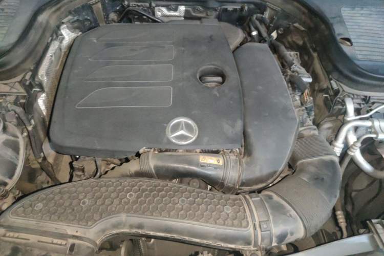 Used Mercedes-Benz GLC 2020 GLC 300 L 4MATIC Dynamic Edition Engine Bay