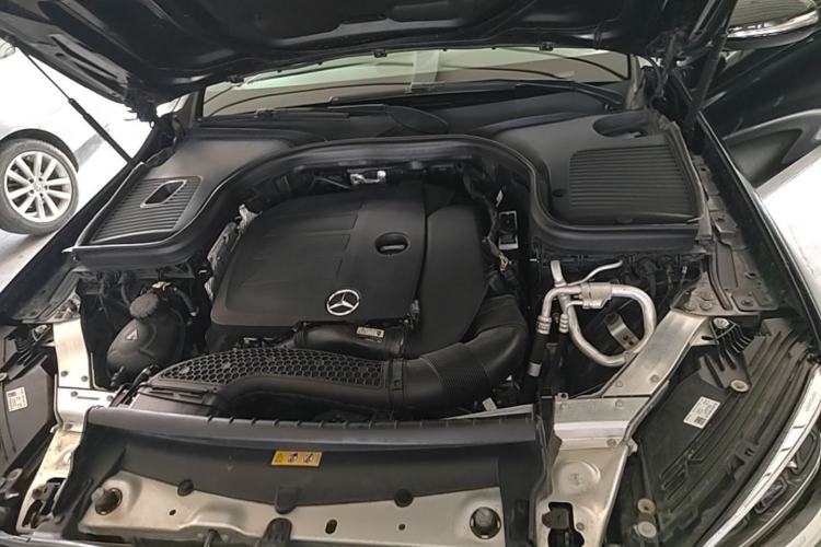 Used Mercedes-Benz GLC 2020 GLC 260 L 4MATIC Dynamic Model Engine Bay