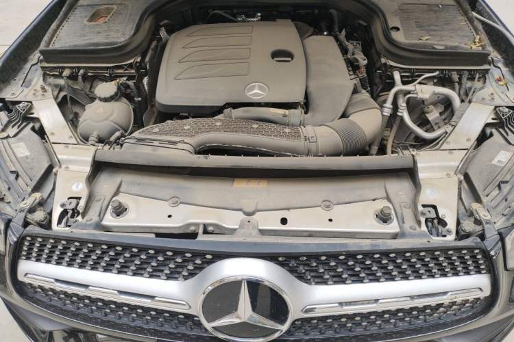 Used Mercedes-Benz GLC 2020 GLC 300 L 4MATIC Luxury Model Engine Bay