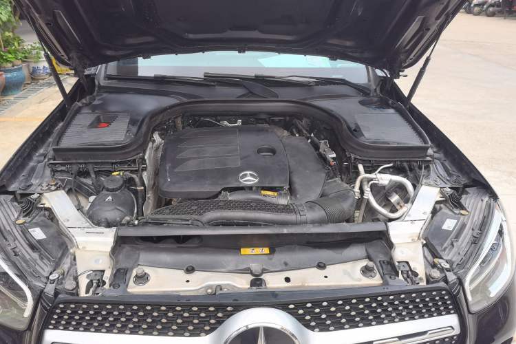 Used Mercedes-Benz GLC 2020 Facelift GLC 300 L 4MATIC Dynamic Edition Engine Bay