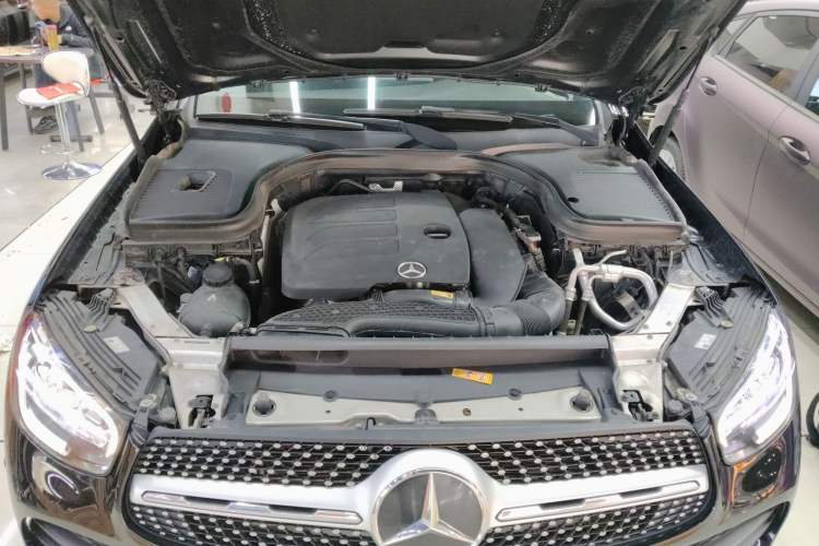 Used Mercedes-Benz GLC 2020 Facelift GLC 300 L 4MATIC Dynamic Edition Engine Bay