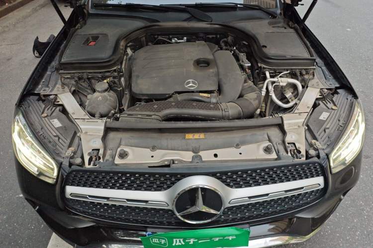 Used Mercedes-Benz GLC 2020 Facelift GLC 260 L 4MATIC Luxury Edition Engine Bay