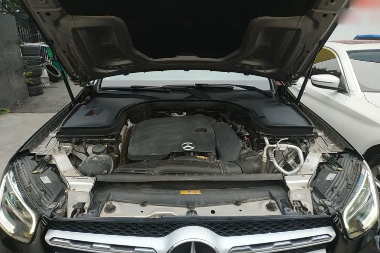 Used Mercedes-Benz GLC 2020 GLC 260 L 4MATIC Dynamic Model Engine Bay