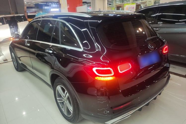 Used Mercedes-Benz GLC 2020 GLC 260 L 4MATIC Luxury Model Exterior 2