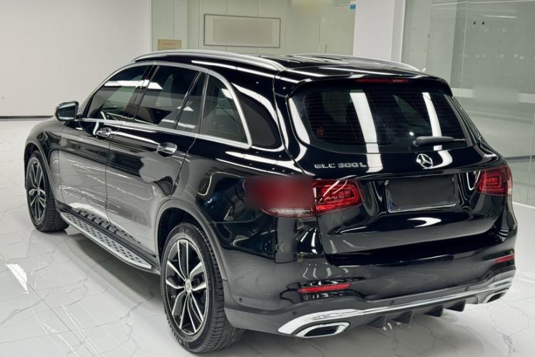 Used Mercedes-Benz GLC 2020 Facelift GLC 300 L 4MATIC Dynamic Edition Exterior 2