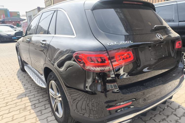 Used Mercedes-Benz GLC 2020 GLC 260 L 4MATIC Luxury Model Exterior 2
