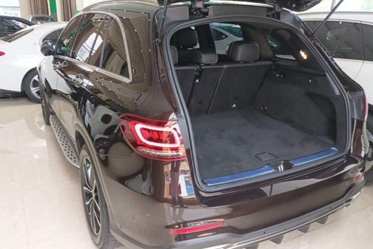 Used Mercedes-Benz GLC 2020 GLC 300 L 4MATIC Dynamic Edition Exterior 2