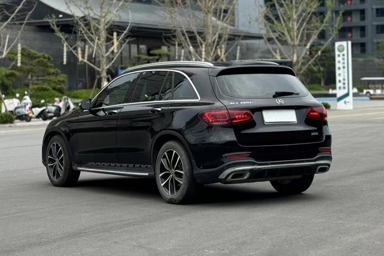 Used Mercedes-Benz GLC 2020 Facelift GLC 260 L 4MATIC Luxury Edition Exterior 2