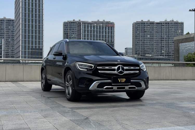 Used Mercedes-Benz GLC 2020 Facelift GLC 260 L 4MATIC Luxury Edition Exterior 2
