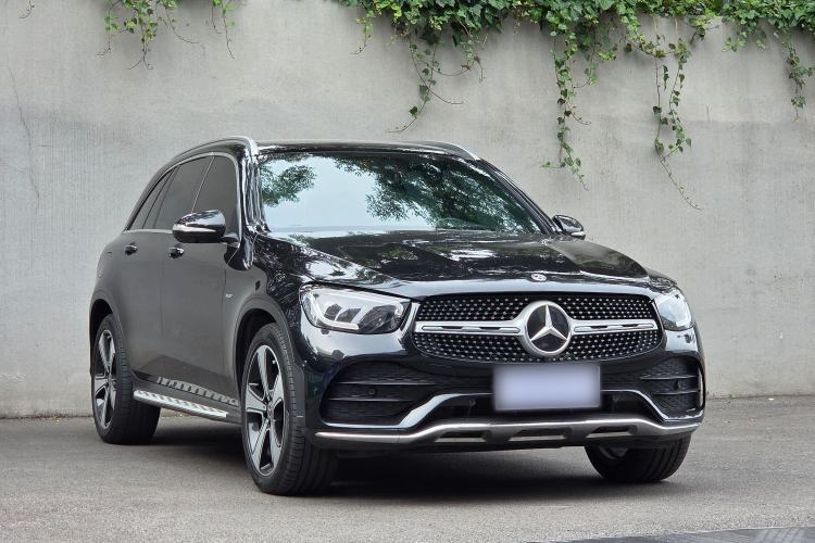 Used Mercedes-Benz GLC 2020 GLC 300 L 4MATIC Luxury Model Exterior 2